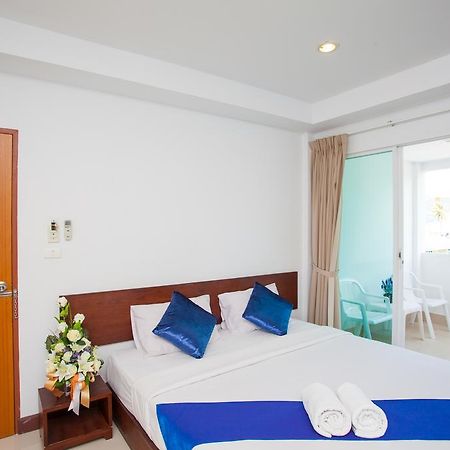 Nouveau Guesthouse Patong Luaran gambar